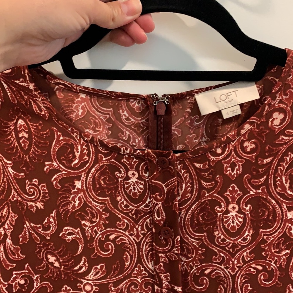 Red Paisley Women’s Shirt Dress - Picture 3 of 5